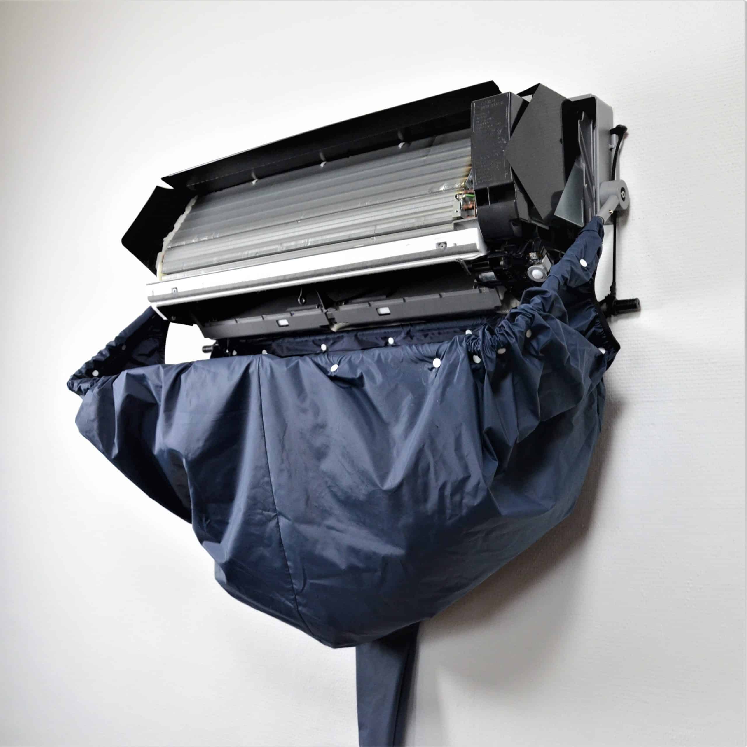 Kit nettoyage climatisation : machine bâche de protection